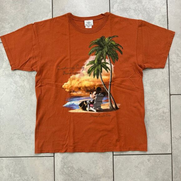 Disney Cruise Line Castaway Cay Bahamas Mickey in Beach Chair Size XL  T-Shirt - Picture 1 of 5